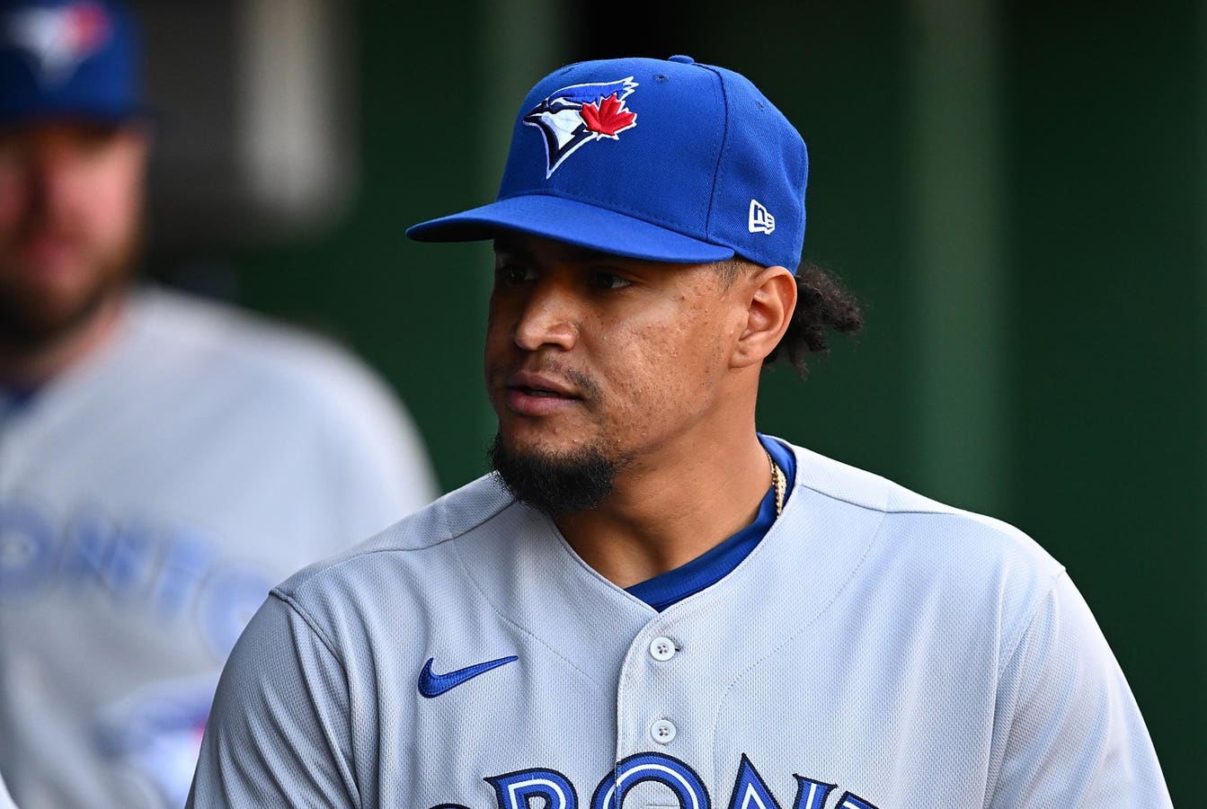 The Toronto Blue Jays received news that a former star infielder has moved on from the Los Angeles Dodgers.