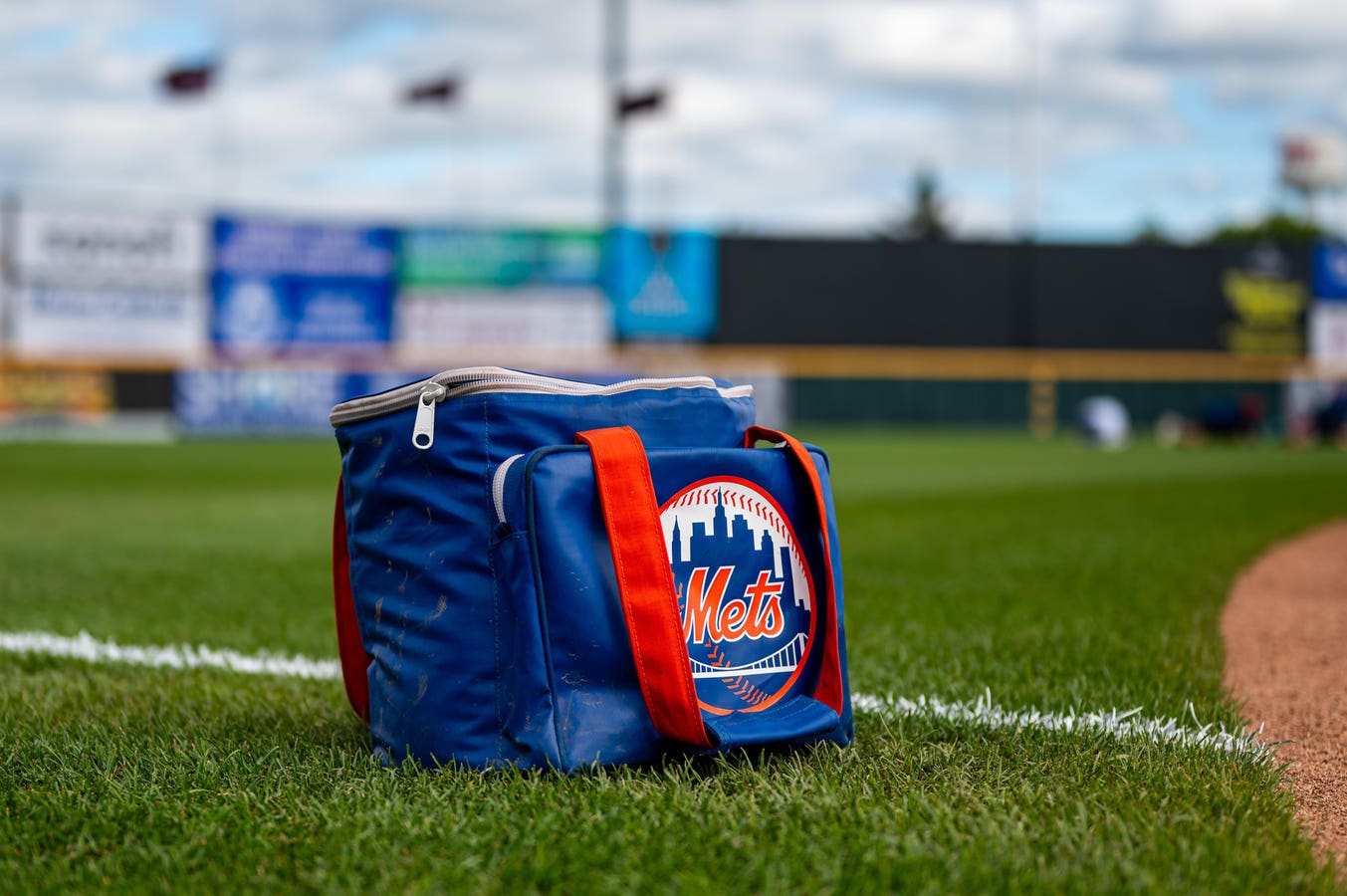 The New York Mets media relations team revealed a long-time pitcher with a mysterious personal history has died at age 65.