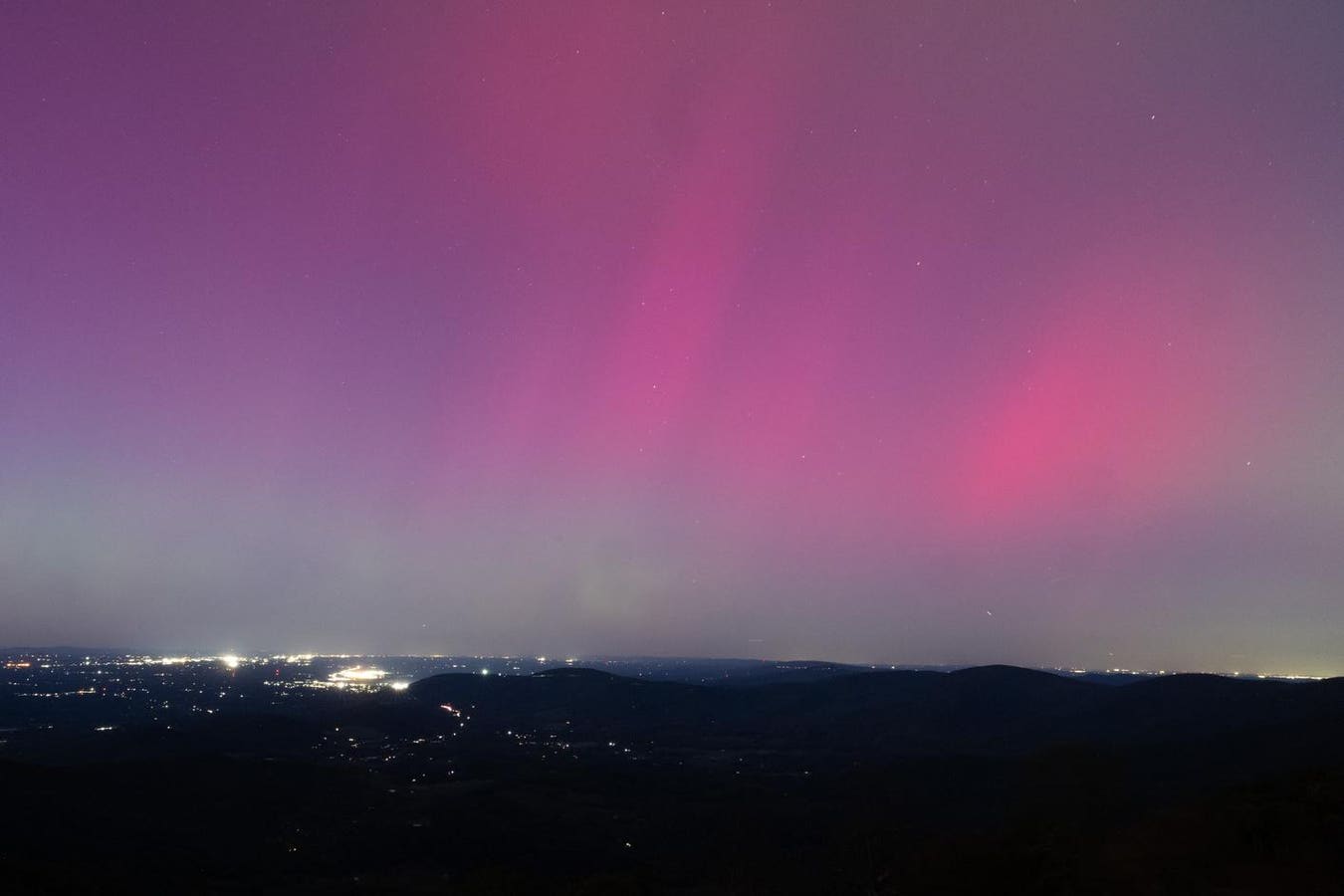 Viewers in some states along the Canadian border might catch the northern lights, according to the National Oceanic and Atmospheric Administration.