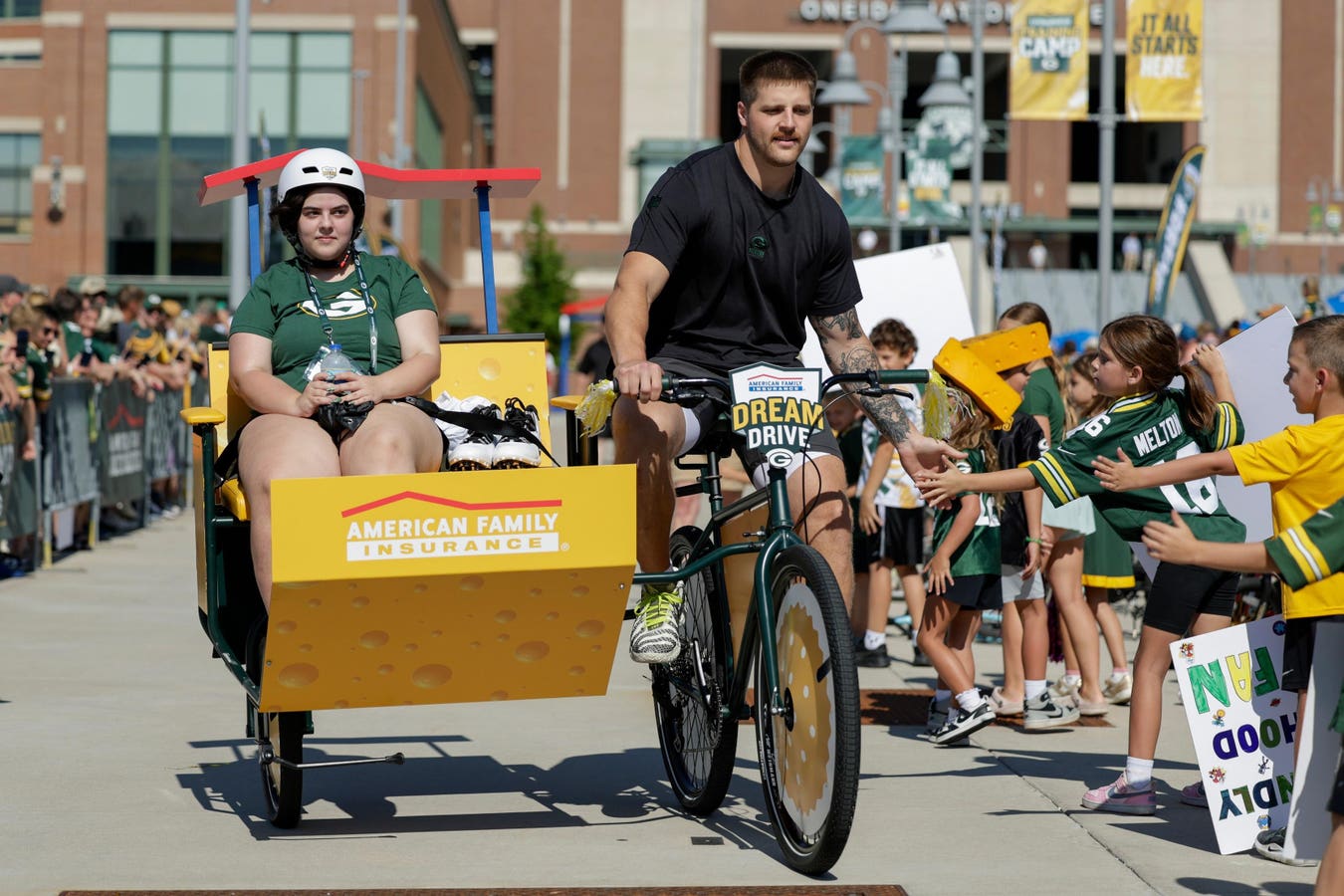 Tucker Kraft's return to the practice field was the highlight of Green Bay's third training camp practice Friday.