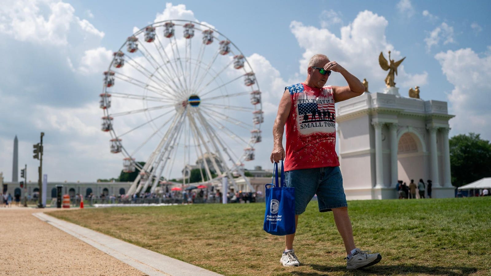 The president has promised to deliver a “really long” speech Saturday no matter how hot it is.