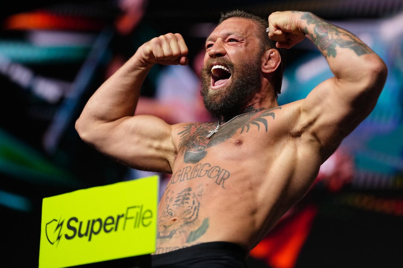 Live results and scorecards for UFC 329: Conor McGregor vs. Max Holloway 2, plus start times, the full 14-bout card and every ranked fighter. Refresh 