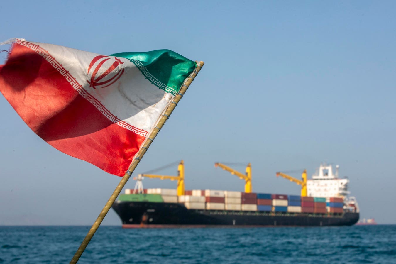 David Warrick, an executive vice president at Overhaul, joined “Forbes Newsroom” to discuss what could happen to global shipping should the Strait of 