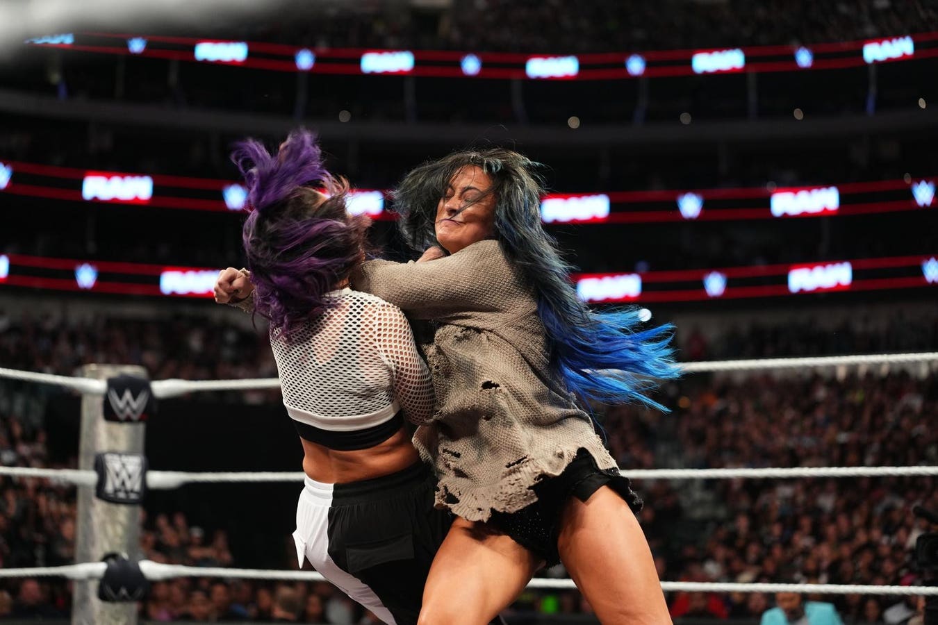 At WWE Saturday Night’s Main Event 2026, Lyra Valkyria forced Bayley to pass out and then attacked her after the match.